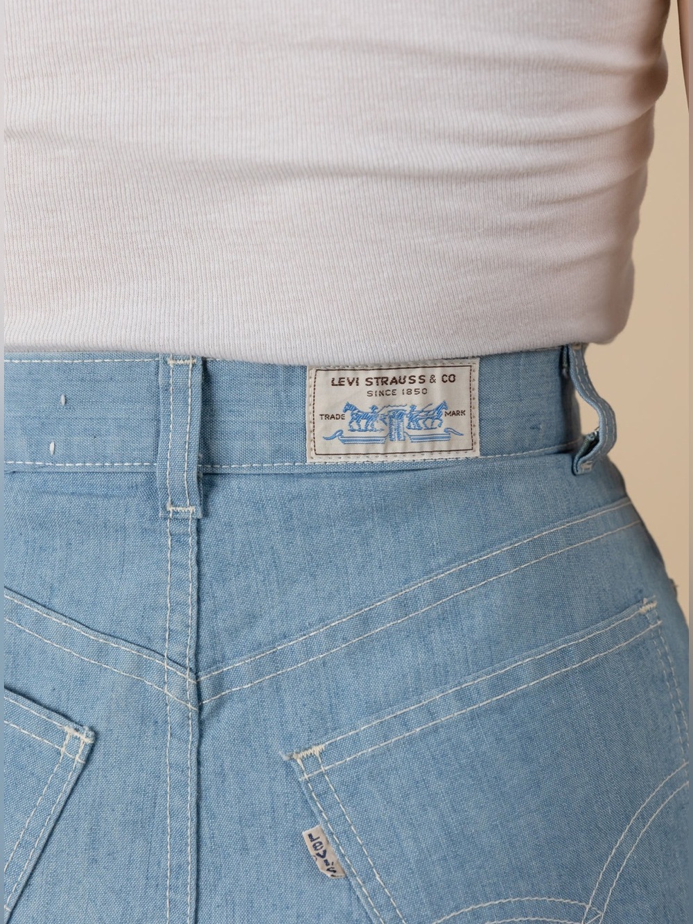 VTG 1970's Levi's white Tab| A Line Denim Skirt| snap Button| size 28 - Picture 7 of 12